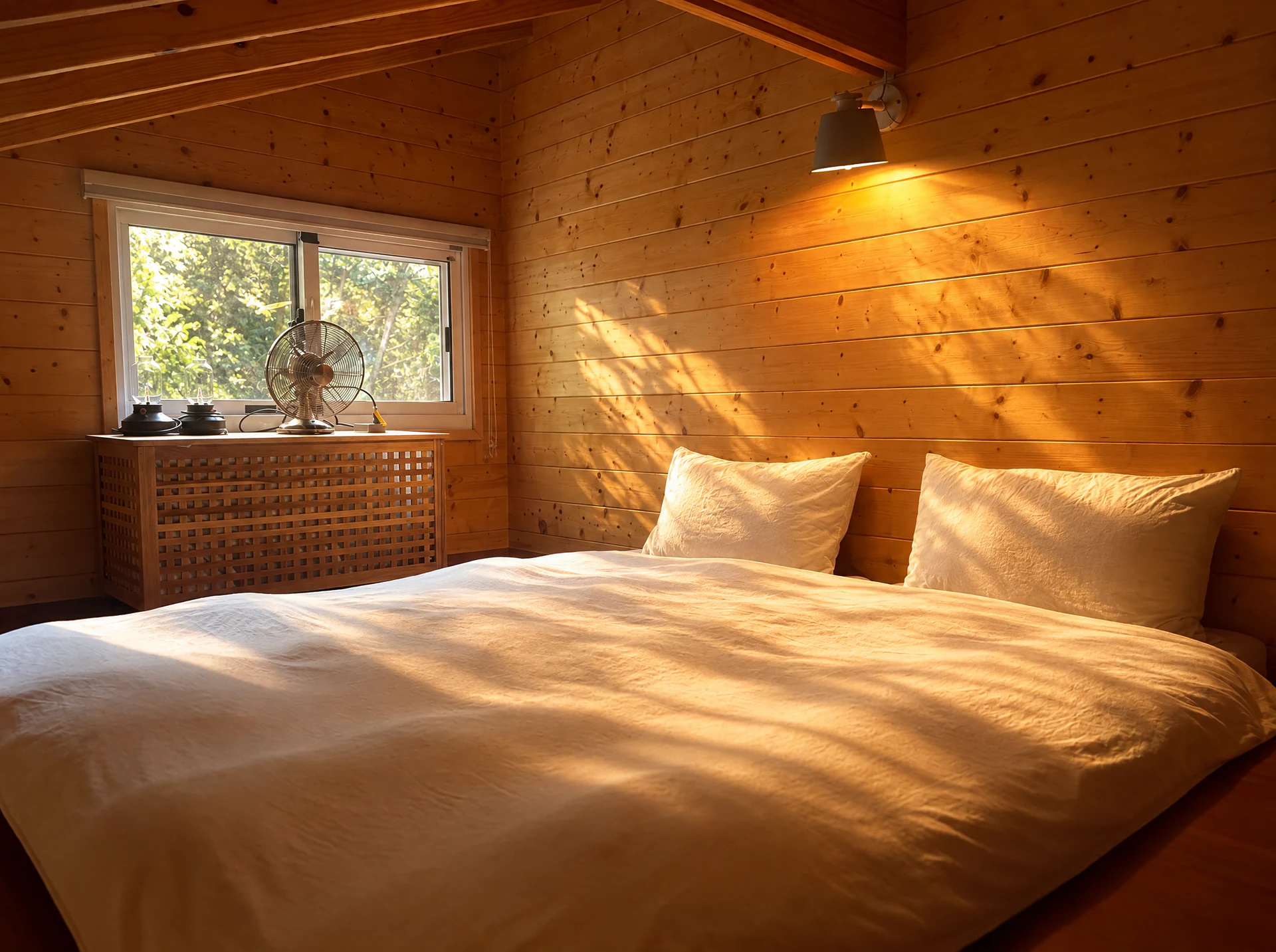暖木套房閣樓床鋪